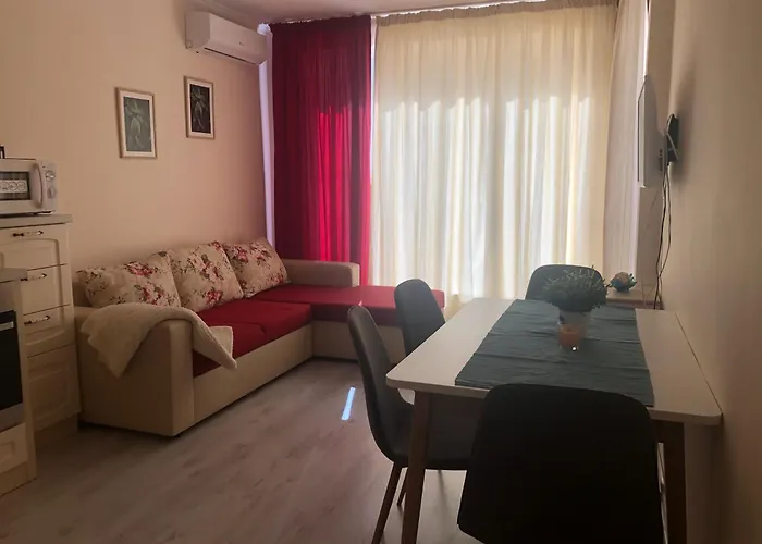 Апартамент Alex