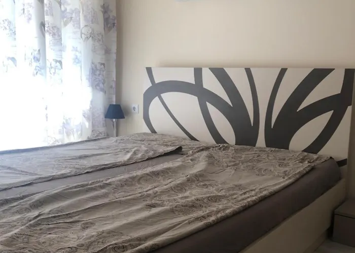 Апартамент Alex